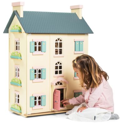 le toy van nursery set